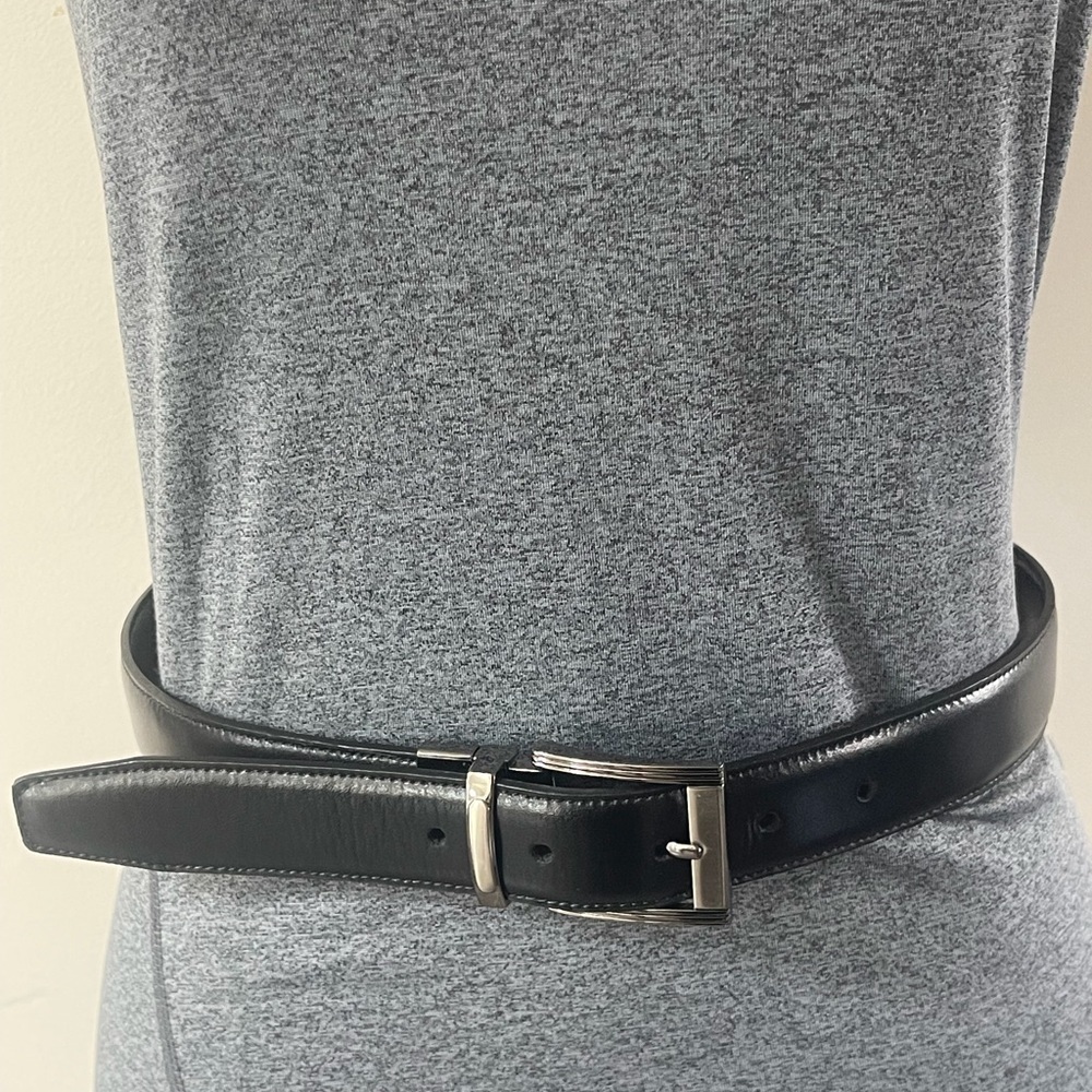 NWOT Men’s Unbranded Black Brown Leather 46/115 Reversible Adjustable Belt